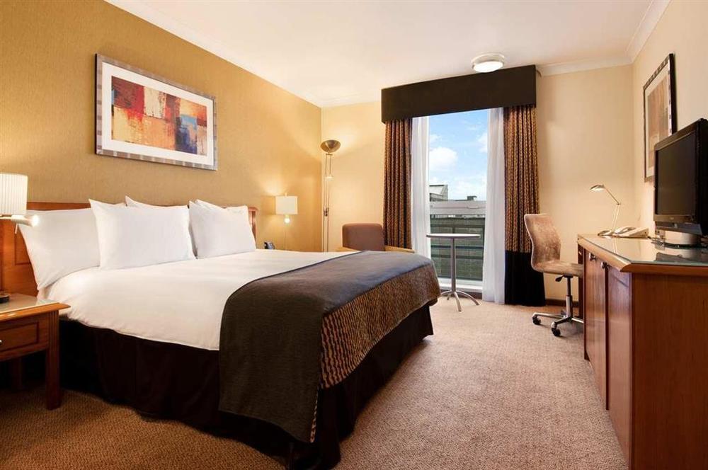 Hilton London 4* London Borough of Croydon