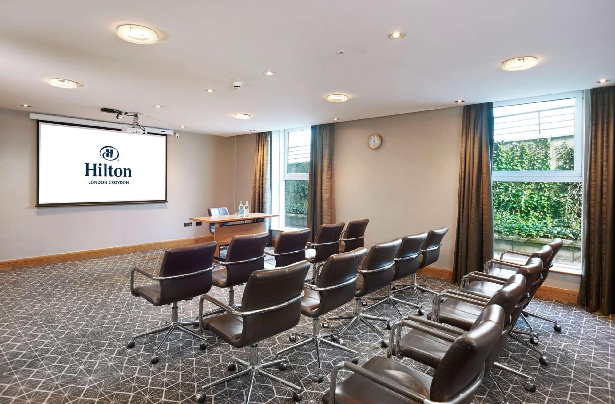Hotel Hilton London 4*