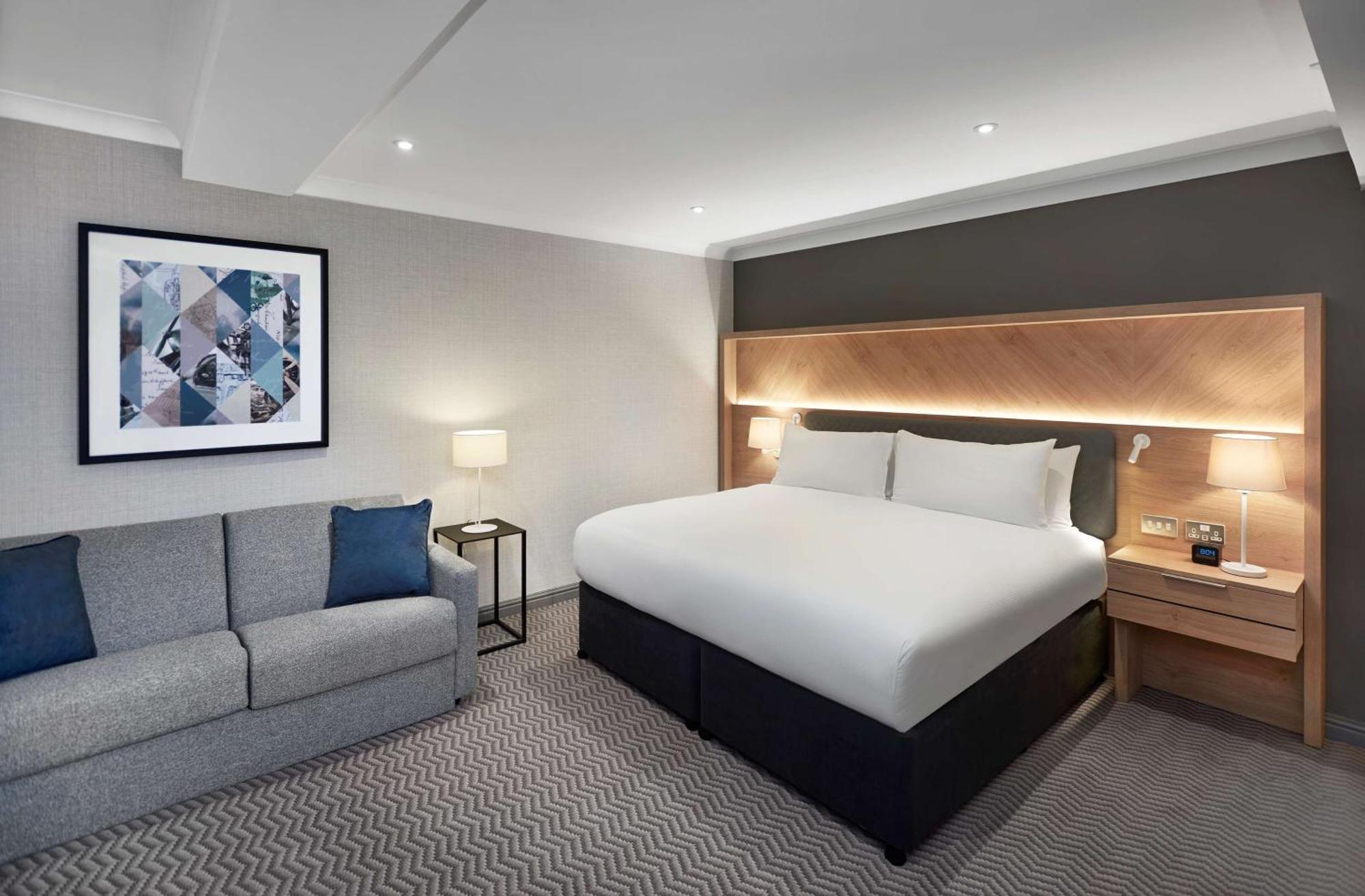 Hilton London 4* London Borough of Croydon